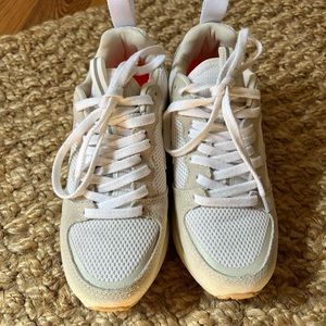 Veja Women's Venturi Alveomesh Sneakers White/Pierre/Natural Mesh Size 7 US